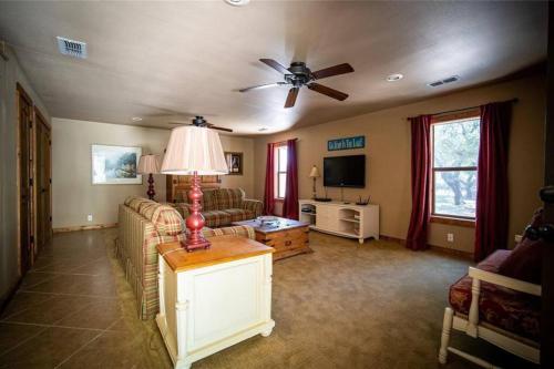 Lodge on Circle Cove – Photos 2