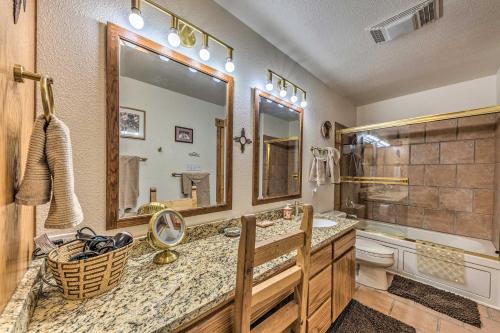 Imagen de la galería de Comfy Aspen Ridge Home about 3 Mi to Ski Lifts, en Cloudcroft