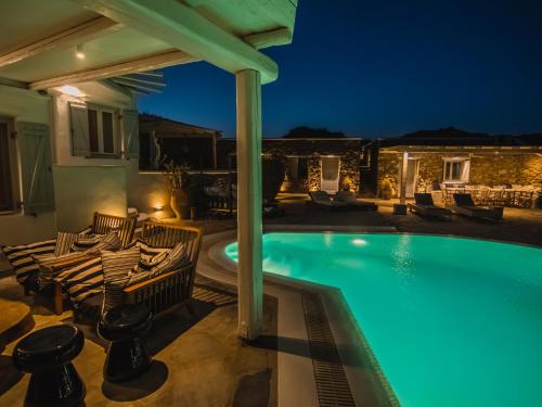 Πισίνα στο ή κοντά στο MV Serenity Villa