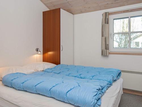 Gallery image of Three-Bedroom Holiday home in Hemmet 14 in Falen