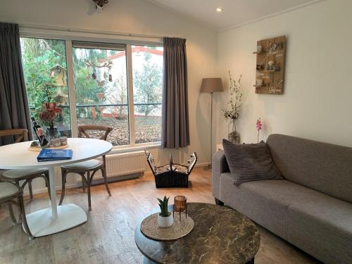 Good chalet with dishwasher, surrounded by forest – Photos 2