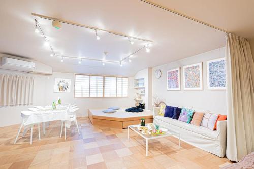 Gallery image of d3 HOTEL gallery2 in Osaka