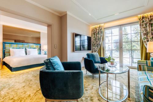 Posezení v ubytování Hotel Schloss Seefels