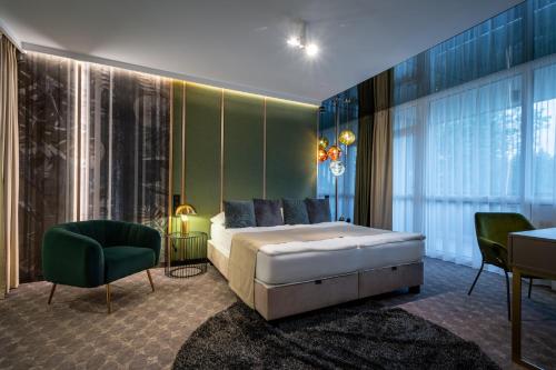 Кровать или кровати в номере Hotel Bodrog Wellness & Elix Spa