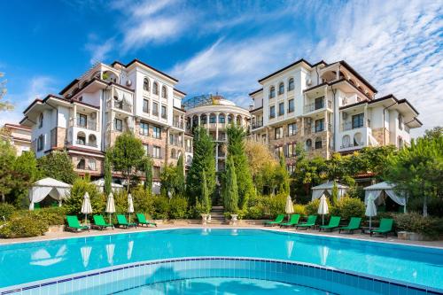 Esteban VIP Residence Club – Photos 3