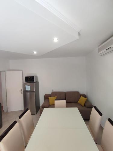 Χώρος καθιστικού στο Apartments Laus