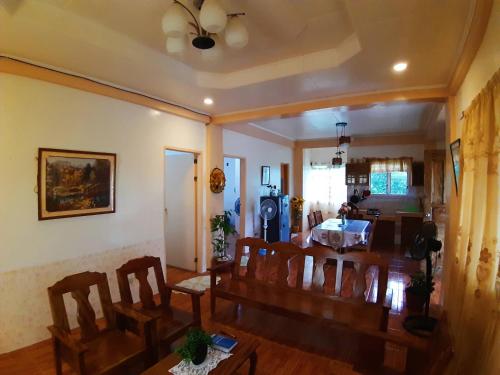 Гостиная зона в Horlina’s Homestay