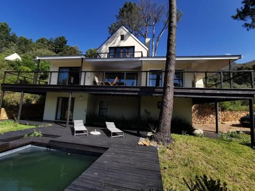 Gallery image of Berghuesli Villa de Luxe in Cape Town