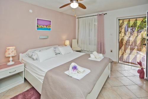 Apartments Jure photo 2