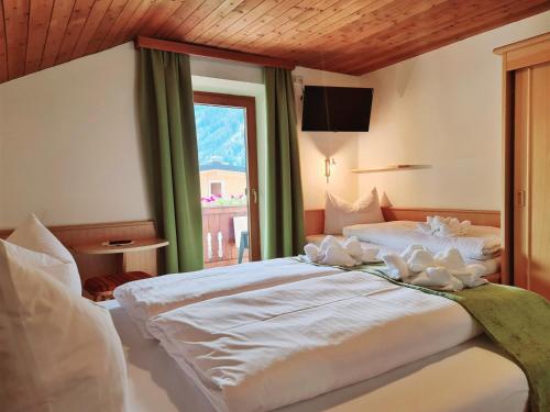 Gallery image of Hotel Alpenhof*** in Kaltenbach