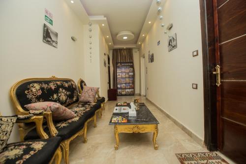 Cairo Pyramids View Inn