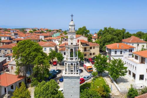 Γενική άποψη της πόλης Αργαλαστή ή θέα της πόλης από  αυτή η παραθεριστική κατοικία