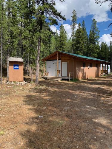 Jade Fever Mine Camp – Photos 3