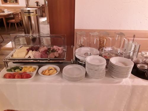 Jídlo v penzionu nebo okolí