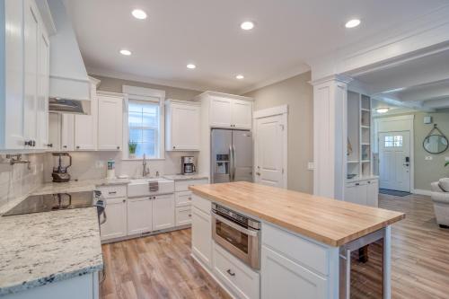 Dapur atau dapur kecil di Koral Retreat - Meredith Lodging