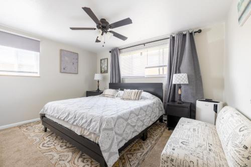 صورة لـ Georgetown Villas 2-1c King and Queen Bedrooms ideal for long stays! في فيرفيو بارك