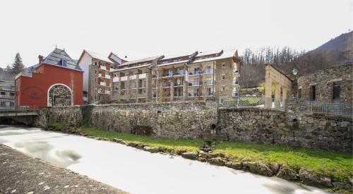 Photo de la galerie de l'établissement Le Studio Coup de Coeur, à Ax-les-Thermes