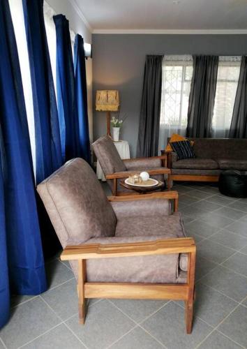 Χώρος καθιστικού στο Greystoke - Furnished, self service apartment.