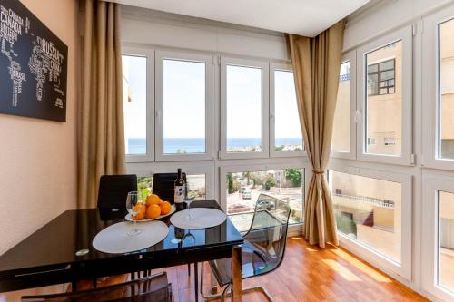 APARTAMENTO CON VISTAS AL MAR Y AL LAGO