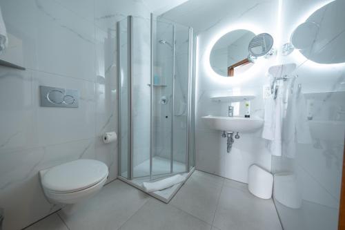 Vonios kambarys apgyvendinimo įstaigoje Hotel Bär