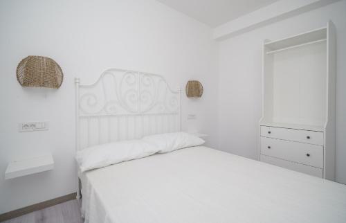 Katil atau katil-katil dalam bilik di Vila Regina Apartment Paloma with Swimming Pool