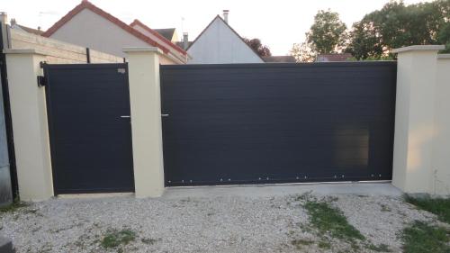 Φωτογραφία από το άλμπουμ του 10km to Disneyland - Terrace Parking & Sleeps 4 σε Quincy-Voisins