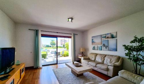 FLH Vilamoura Villa Rosa Golf Apartment with Pool