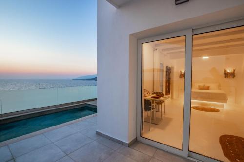 Koupelna v ubytování Thalasidi Luxury Suites
