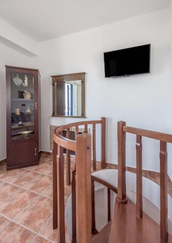 Akitos Maisonette