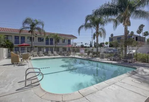 Motel 6-Corona, CA in Corona