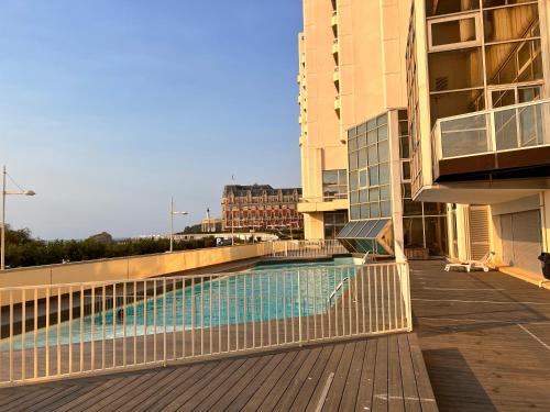 Gallery image of L'océan à perte de vue, la grande plage à vos pieds in Biarritz