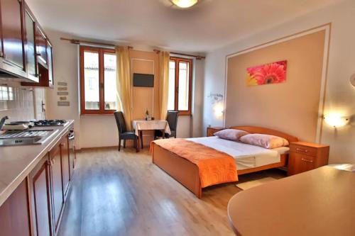 Zdjęcie z galerii obiektu Studio apartment Garibaldi w Rovinj