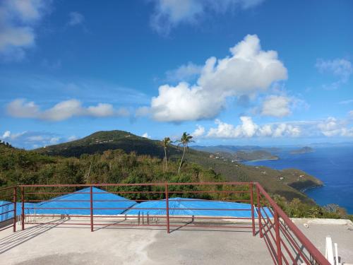 Afbeelding uit fotogalerij van More Than Beauty Properties in Tortola Island