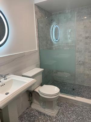 Un baño de Clegg's Hotel