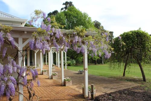 Taman di luar Gilgara Retreat