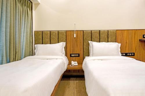 Hotel Oltenにあるベッド