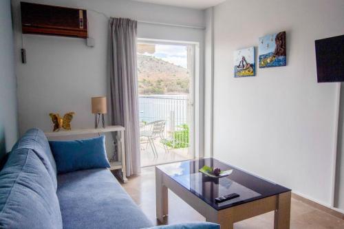 Akrotopi Apartments & Studios