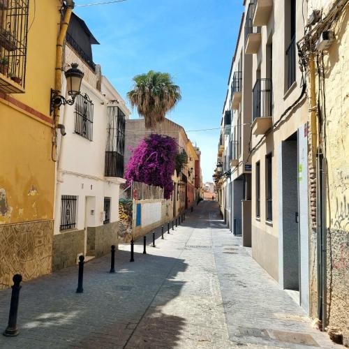 Holidays2Malaga Alta City center Renovated 2 bedrooms apartment WiFi