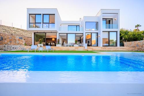 Villa Martin Stone- Las Colinas Golf Country