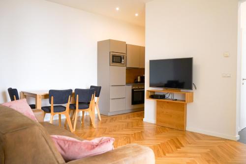 Nadland Apartments B7