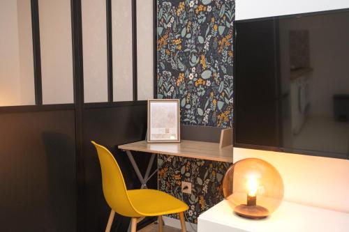 Gallery image of KASA SAINT QUENTIN - Tout équipé & Cosy in Saint-Quentin