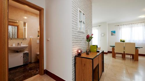 Gallery image of Apartment Clementin in Slatine