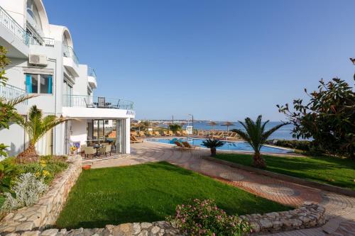 Romantica Beach