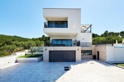 Luxury Villa Cor Mare with Pool