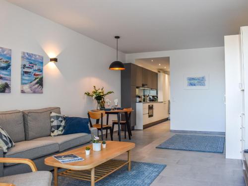 Apartment Residenza Monte Bré - Apt-204 Haus2 by Interhome photo 2