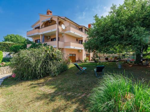 Apartment Lili-2 by Interhome