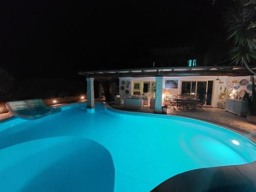 Πισίνα στο ή κοντά στο Villa Surphinia by Interhome