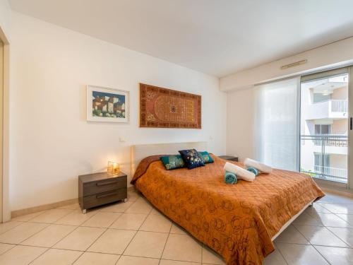 Apartment Les allées du Cap-2 by Interhome