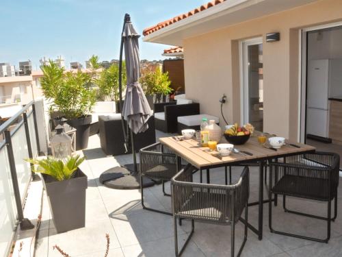 En balkon eller terrasse på Apartment Eden Riviera by Interhome