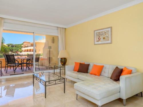 Apartment Los patios de Santa Maria by Interhome